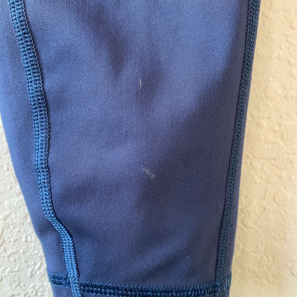 GapFit High Rise Capri Legging - Picture 8 of 8